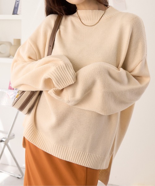 Ada.(エイダ)の「クルーネックサイドスリットニット(ニット/セーター・レディース・ブラウン/ブラック/アイボリー/ブルー・FREE)」の13枚目の写真