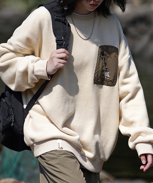aimoha(アイモハ)の「aimoha outdoor フリースプルオーバー(スウェット・レディース・ブラウン/オフホワイト/ブラック/チョコ・LARGE/MEDIUM/X-LARGE)」の8枚目の写真