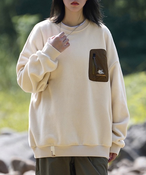 aimoha(アイモハ)の「aimoha outdoor フリースプルオーバー(スウェット・レディース・ブラウン/オフホワイト/ブラック/チョコ・LARGE/MEDIUM/X-LARGE)」の11枚目の写真