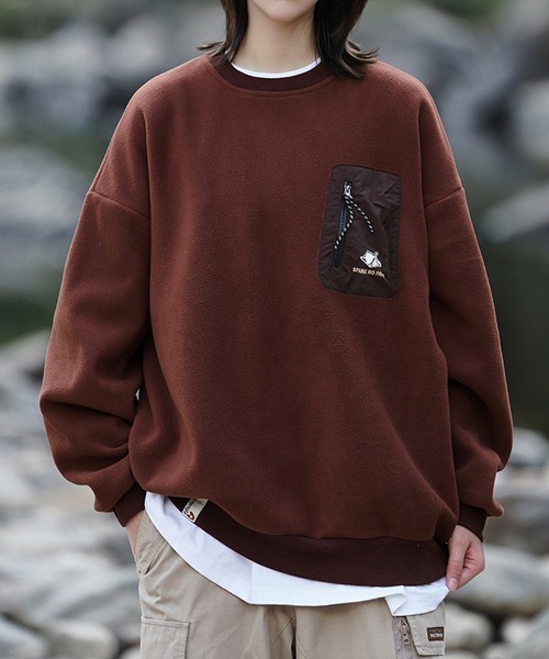 aimoha(アイモハ)の「aimoha outdoor フリースプルオーバー(スウェット・レディース・ブラウン/オフホワイト/ブラック/チョコ・LARGE/MEDIUM/X-LARGE)」の17枚目の写真