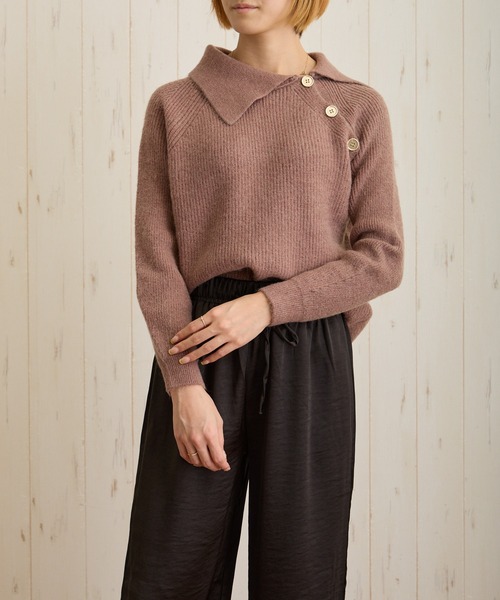 Loco Ocean(ロコオーシャン)の「アシンメトリー ビッグカラー ニット プルオーバー(ニット/セーター・レディース・キャメル/モカ・FREE)」の3枚目の写真