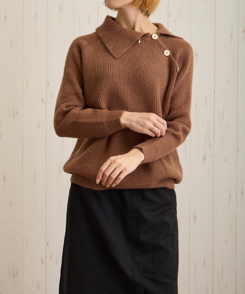 Loco Ocean(ロコオーシャン)の「アシンメトリー ビッグカラー ニット プルオーバー(ニット/セーター・レディース・キャメル/モカ・FREE)」の16枚目の写真