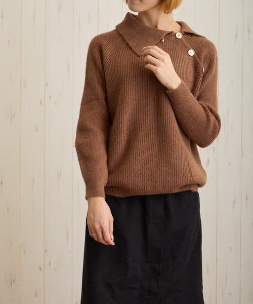 Loco Ocean(ロコオーシャン)の「アシンメトリー ビッグカラー ニット プルオーバー(ニット/セーター・レディース・キャメル/モカ・FREE)」の17枚目の写真