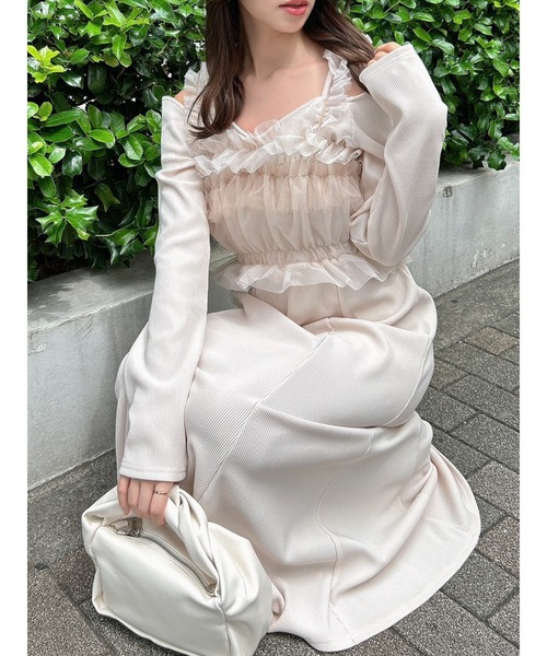 dazzlin（ダズリン）の「チュールギャザービスチェカットワンピース（ワンピース・レディース・アイボリー/モカ/グレー/ブラック・SMALL/MEDIUM）」の14枚目の写真