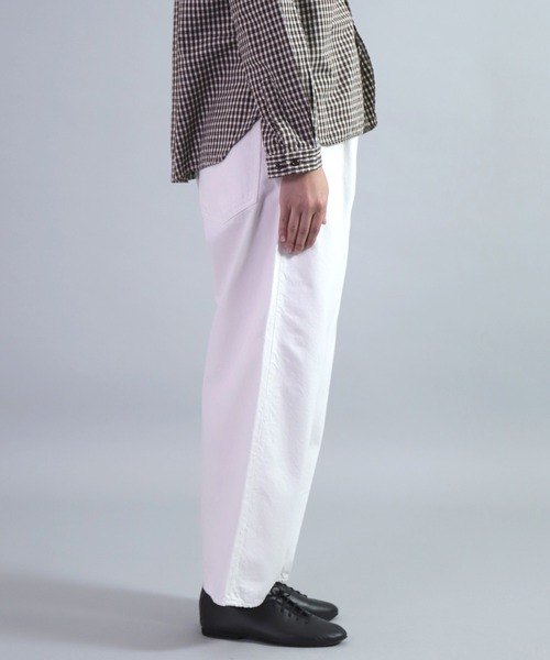 OMNIGOD（オムニゴッド）の「[OMNIGOD womens / オムニゴッド] 10ozホワイトデニム 5Pイージールーズジーンズ（デニムパンツ・レディース・ホワイト・3/2）」の16枚目の写真