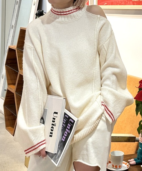 Alley by w closet(アリーバイダブルクローゼット)の「【Alley】肩あきロングニットプルオーバー(ニット/セーター・レディース・オフホワイト/チャコールグレー・FREE)」の2枚目の写真