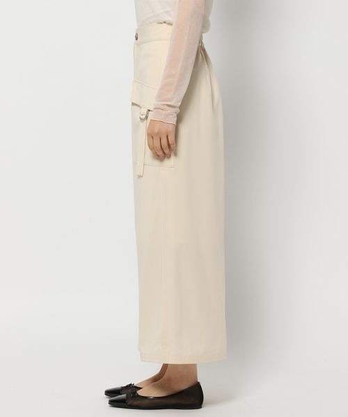 mysty woman（ミスティウーマン）の「ドロストアレンジカーゴスカート 106945（スカート・レディース・チャコールグレー/ライトベージュ/アイボリー・FREE）」の13枚目の写真