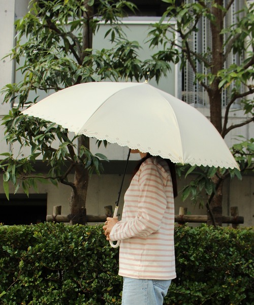 ALWAYS GOOD TIME(オルウェイズグッドタイム)の「【一級遮光・晴雨兼用】UV日傘/PARASOL/パラソル フラワーヒートカット(長傘・レディース・ブラック/ベージュ/ラベンダー・F)」の2枚目の写真