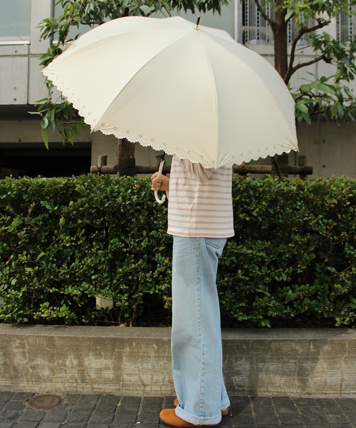 ALWAYS GOOD TIME(オルウェイズグッドタイム)の「【一級遮光・晴雨兼用】UV日傘/PARASOL/パラソル フラワーヒートカット(長傘・レディース・ブラック/ベージュ/ラベンダー・F)」の6枚目の写真