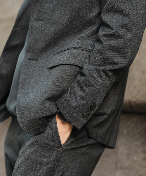 EDIFICE(エディフィス)の「メランジ ジャージ 2B ジャケット【セットアップ着用可】(テーラードジャケット・メンズ・ベージュ/ネイビー/ブラック・SMALL/MEDIUM/LARGE/X-LARGE)」の10枚目の写真