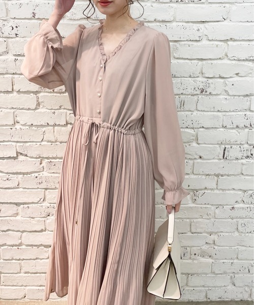 natural couture（ナチュラルクチュール）の「【mamamo】パール釦シフォンプリーツワンピース（ワンピース・レディース・ミント/その他1/その他2/ピンクベージュ/ブラック・FREE）」の4枚目の写真