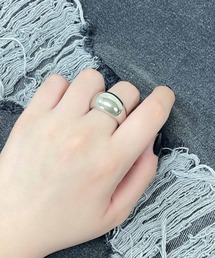 Whinny（ホワイニー）の「Whinny/ただのリング（リング）」