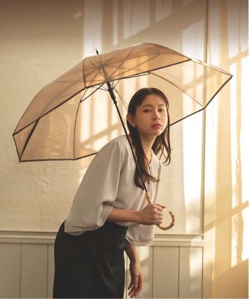 COMMON WARE（コモンウェアー）の「NT:バンブーハンドル カラービニール傘　58cm（長傘・レディース・ブラック/ネイビー/ブラウン・FREE）」の4枚目の写真