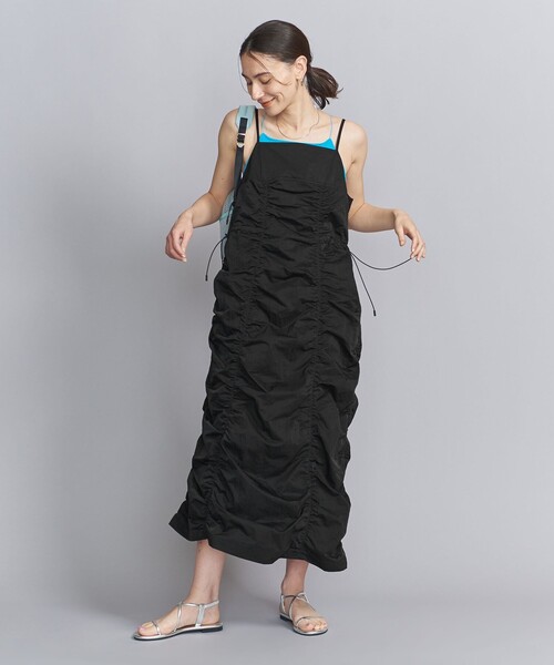 BEAUTY&YOUTH UNITED ARROWS（ビューティーアンドユースユナイテッドアローズ）の「ナイロンヴィンテージ ドローストキャミワンピース（ワンピース・レディース・ブラック/ライトグレー/ライトブルー・M/S）」の2枚目の写真