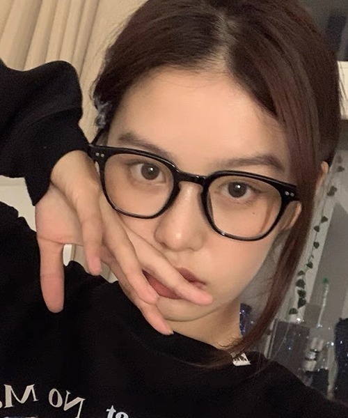 c.u.l(シーユーエル)の「ユニセックス スクエアフレームメガネ 伊達メガネ cula861(メガネ・レディース・ブラック・FREE)」の1枚目の写真