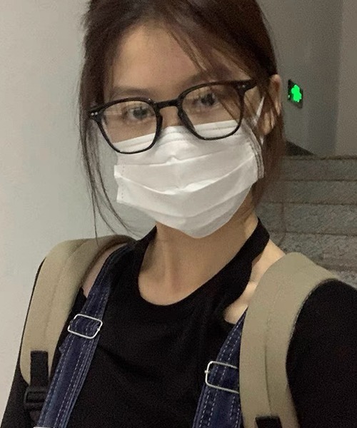 c.u.l(シーユーエル)の「ユニセックス スクエアフレームメガネ 伊達メガネ cula861(メガネ・レディース・ブラック・FREE)」の5枚目の写真