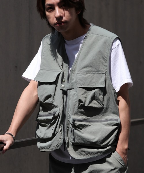 FIRST DOWN(ファーストダウン)の「【FIRST DOWN/ファーストダウン】RIVER VEST TASLAN NYLON / タスランナイロン リバーベスト 24SS(ベスト・メンズ・セージグリーン/グレー/ブラック・XL/L/M)」の9枚目の写真