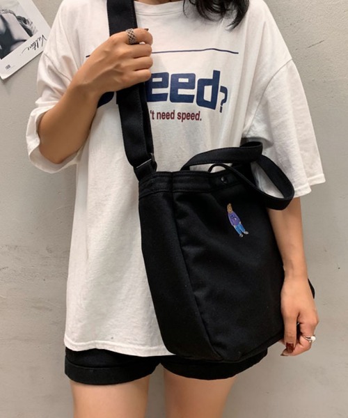 TONE SELECT GOODS（トーンセレクトグッズ）の「urbanfemine./A4収納 くま キャンバストートバッグ U7237（トートバッグ・レディース・ブラック/ホワイト・FREE）」の4枚目の写真