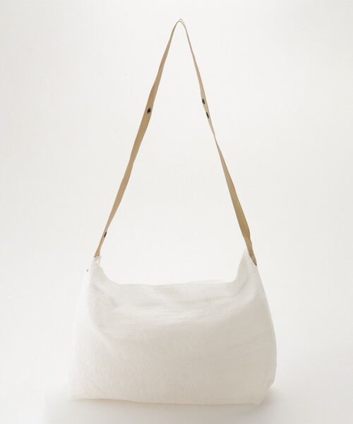 &Bridge(アンドブリッジ)の「Earth Made (アースメイド) シースルーショルダー調節付きバッグ(WT)(ショルダーバッグ・レディース・シルバー・99)」の1枚目の写真