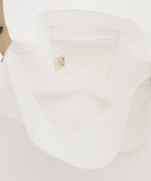 &Bridge(アンドブリッジ)の「Earth Made (アースメイド) シースルーショルダー調節付きバッグ(WT)(ショルダーバッグ・レディース・シルバー・99)」の4枚目の写真
