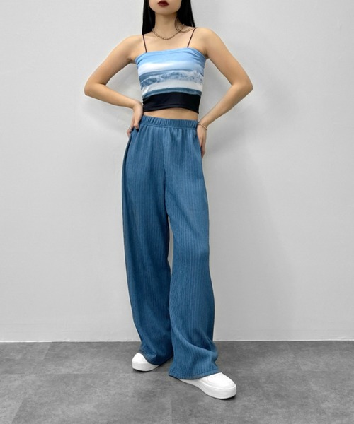 LVEU.(ラブユ.)の「【LVEU.】マイクロプリーツストレートパンツ / ボトムス パンツ プリーツ イージー ゆったり ストレッチ ブラック ブルー(その他パンツ・レディース・ブラック/ブルー・FREE)」の3枚目の写真