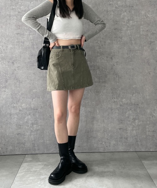 WEGO(ウィゴー)の「WEGO/ベルトデニムスカート(スカート・レディース・ブラック/カーキ・MEDIUM/SMALL)」の4枚目の写真