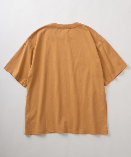 DISCUS ATHLETIC（ディスカス　アスレチック）の「【DISCUS×UNIVERSITY COLLECTION】2カレッジ オフィシャルロゴ フロントプリント＆刺繍デザイン ビッグシルエット 半袖Tシャツ/ポケットT（Tシャツ/カットソー・レディース・ホワイト系その他2/アッシュグレー/チャコールグレー/ブラック系その他/オフホワイト/ホワイト系その他/ホワイト/スミクロ/オートミール/オレンジ/ネイビー/ブラック・L/M）」の14枚目の写真