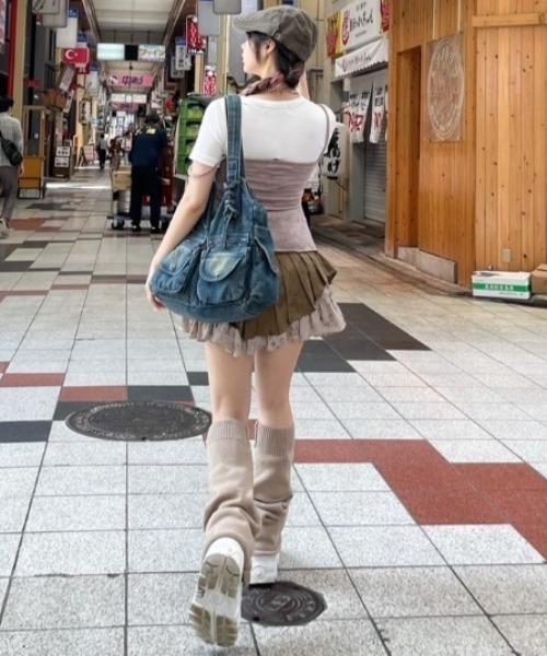 XU(エックスユー)の「【Never mind the XU】2way denim bag / 【ネバーマインド ザ エックスユー】ツーウェイデニムショルダーバッグハンドバッグ(ショルダーバッグ・メンズ・ブルー/ブラック・ONE SIZE)」の13枚目の写真