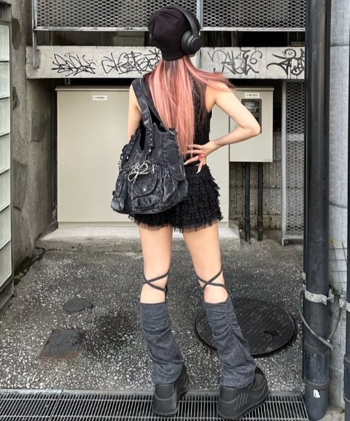 XU(エックスユー)の「【Never mind the XU】2way denim bag / 【ネバーマインド ザ エックスユー】ツーウェイデニムショルダーバッグハンドバッグ(ショルダーバッグ・メンズ・ブルー/ブラック・ONE SIZE)」の19枚目の写真