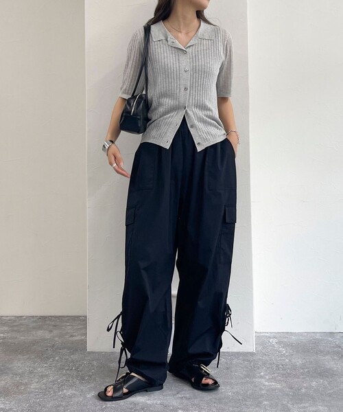 fredy emue（フレディエミュ）の「サイドリボンカーゴパンツ（カーゴパンツ・レディース・ベビーピンク/ブラック/ブラウン・38）」の2枚目の写真