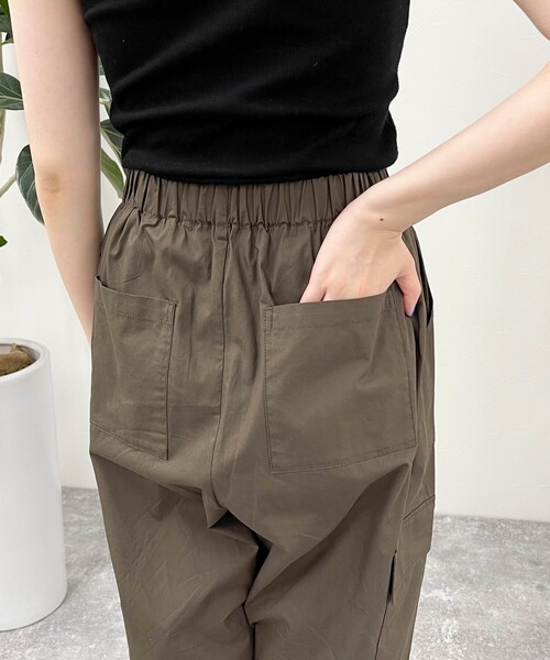 fredy emue（フレディエミュ）の「サイドリボンカーゴパンツ（カーゴパンツ・レディース・ベビーピンク/ブラック/ブラウン・38）」の7枚目の写真