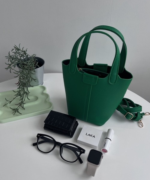 MYMOOD.（マイムード）の「２WAYコンパクトバケツバッグ PUショルダーバッグ（ハンドバッグ・レディース・ブラック/グリーン/ホワイト・FREE）」の5枚目の写真