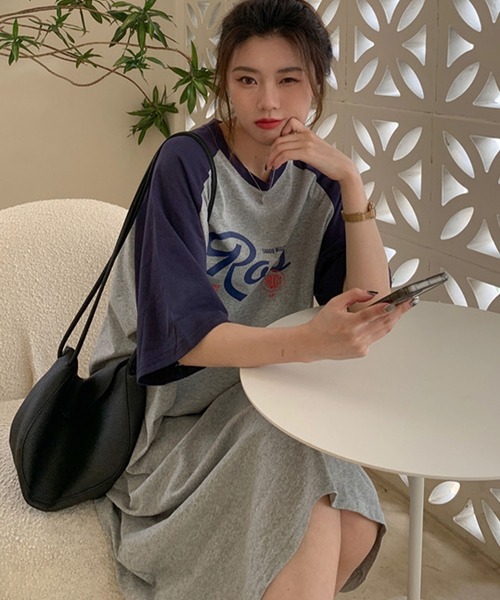 meJane(ミージェーン)の「配色ラグランプリント 半そでTシャツワンピース(ワンピース・レディース・ブラック系/グレー系・FREE)」の17枚目の写真