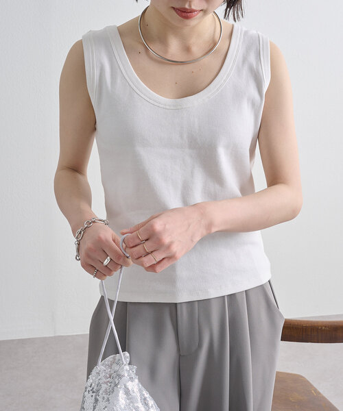 Omekashi（オメカシ）の「Nowhere タンクトップ（キャミソール・レディース・オフホワイト/ブラック/ベージュ/ボルドー/グレー・FREE）」の19枚目の写真