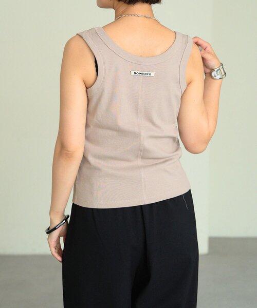 Omekashi（オメカシ）の「Nowhere タンクトップ（キャミソール・レディース・オフホワイト/ブラック/ベージュ/ボルドー/グレー・FREE）」の6枚目の写真
