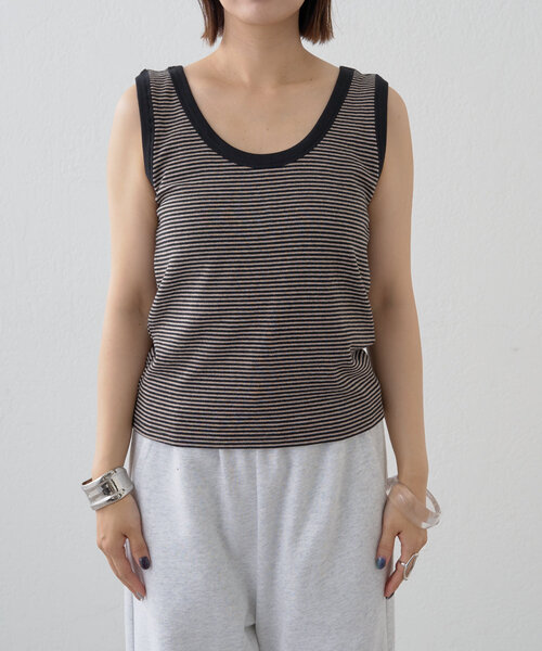Omekashi（オメカシ）の「Nowhere タンクトップ（キャミソール・レディース・オフホワイト/ブラック/ベージュ/ボルドー/グレー・FREE）」の11枚目の写真