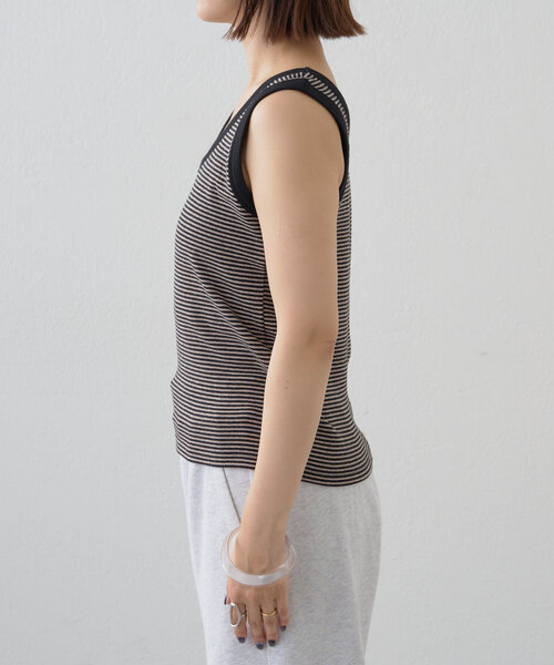 Omekashi（オメカシ）の「Nowhere タンクトップ（キャミソール・レディース・オフホワイト/ブラック/ベージュ/ボルドー/グレー・FREE）」の12枚目の写真