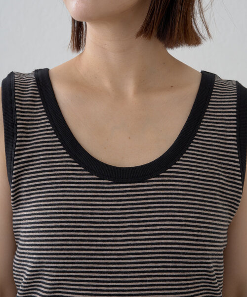 Omekashi（オメカシ）の「Nowhere タンクトップ（キャミソール・レディース・オフホワイト/ブラック/ベージュ/ボルドー/グレー・FREE）」の15枚目の写真