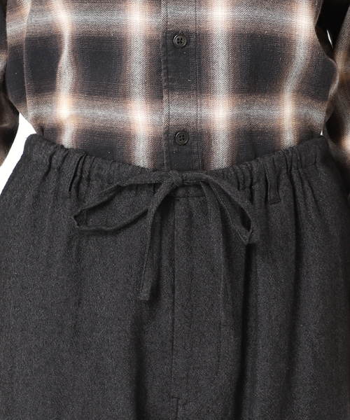 UNFOLLOW（アンフォロー）の「【FOLL / フォル】washed wool linen relax pants（スラックス・メンズ・ブラック・2/3）」の22枚目の写真