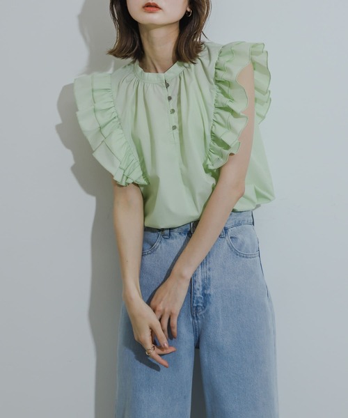SENSE OF PLACE by URBAN RESEARCH（センスオブプレイスバイアーバンリサーチ）の「フロントボタンフリルブラウス（シャツ/ブラウス・レディース・オフホワイト/ブルー系その他/ミント・ONE）」の3枚目の写真