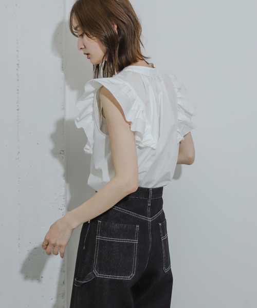 SENSE OF PLACE by URBAN RESEARCH（センスオブプレイスバイアーバンリサーチ）の「フロントボタンフリルブラウス（シャツ/ブラウス・レディース・オフホワイト/ブルー系その他/ミント・ONE）」の5枚目の写真