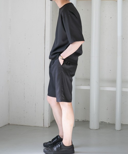 URBAN RESEARCH ROSSO MEN(アーバンリサーチロッソメン)の「『セットアップ対応』『XLサイズあり』『WEB限定』LINEN LIKEリラックスリブTシャツ(Tシャツ/カットソー・メンズ・ブラック/ベージュ・MEDIUM/LARGE/X-LARGE)」の16枚目の写真