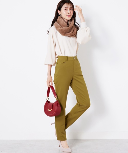 BELLUNA PLUS(ベルーナ)の「なめらかマシュマロストレッチパンツ73丈(その他パンツ・レディース・ネイビー/ブラック/イエロー/アイボリー/モスグリーン/モカ/ワイン/ライム/ワイン系2/グレー系/ブラウン・SMALL/X-LARGE/LARGE/MEDIUM)」の19枚目の写真