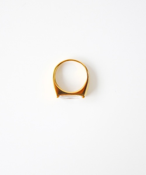 TUWAKRIM（トゥワクリム）の「【TUWAKRIM】レクタングルジルコニアリング（リング・レディース・ゴールド・MEDIUM/LARGE/X-LARGE）」の4枚目の写真