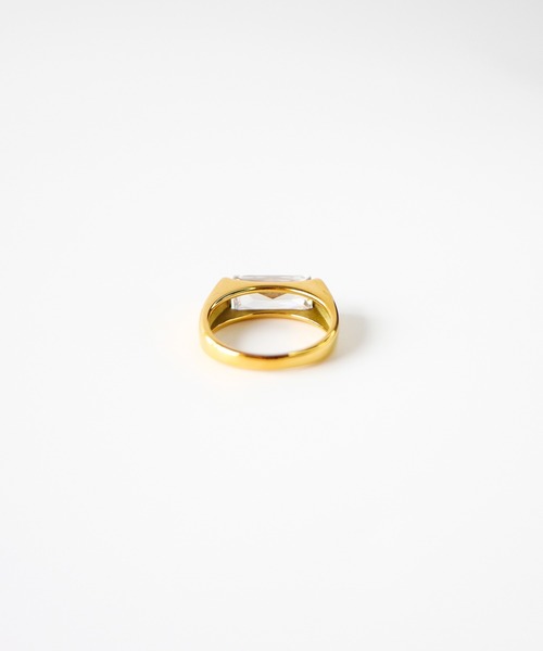 TUWAKRIM（トゥワクリム）の「【TUWAKRIM】レクタングルジルコニアリング（リング・レディース・ゴールド・MEDIUM/LARGE/X-LARGE）」の6枚目の写真