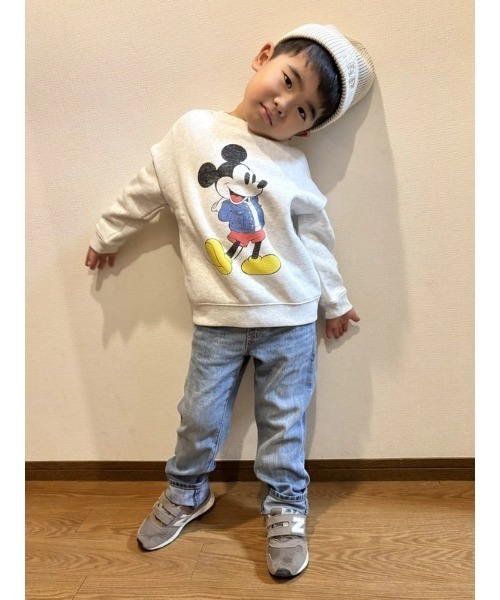 GAP(ギャップ)の「ディズニー スウェット・トレーナー (幼児)(スウェット・キッズ・グレー/ネイビー・110cm/105cm/100cm/95cm/90cm/80cm/70cm)」の6枚目の写真