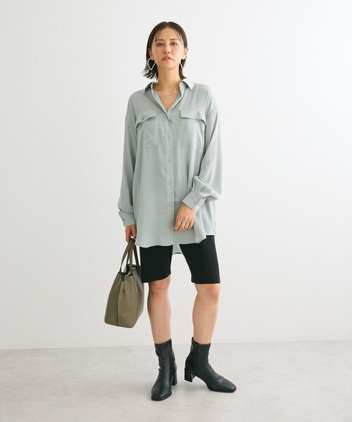 Sugar spoon（シュガースプーン）の「・SUGAR SPOON サテンオーバーシャツチュニック（チュニック・レディース・ベージュ/グリーン/ブラック/オフホワイト・FREE）」の5枚目の写真