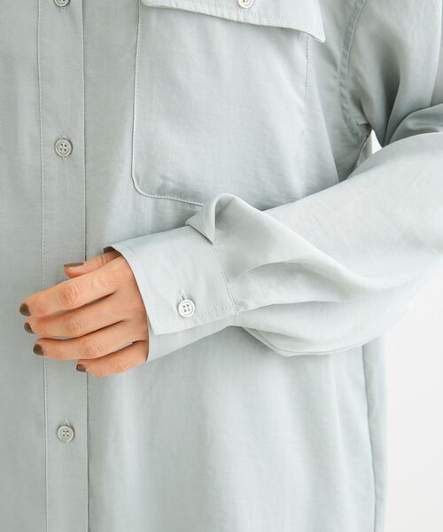 Sugar spoon（シュガースプーン）の「・SUGAR SPOON サテンオーバーシャツチュニック（チュニック・レディース・ベージュ/グリーン/ブラック/オフホワイト・FREE）」の12枚目の写真