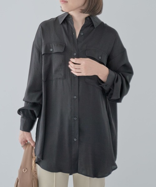 Sugar spoon（シュガースプーン）の「・SUGAR SPOON サテンオーバーシャツチュニック（チュニック・レディース・ベージュ/グリーン/ブラック/オフホワイト・FREE）」の3枚目の写真