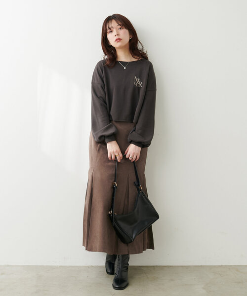natural couture(ナチュラルクチュール)の「【WEB限定】刺繍ロゴ裏毛プルオーバー(Tシャツ/カットソー・レディース・モカ/ピンク/ライトベージュ/チャコールグレー・FREE)」の9枚目の写真